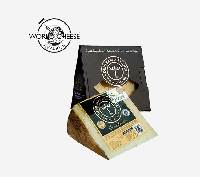 Manchego Cheese Gran Reserva Dehesa de los Llanos 180gr pack